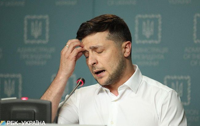 Зеленський просить Кернеса розібратися у ситуації з бюстом Жукова