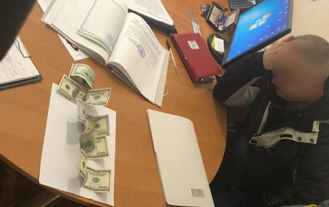 Одеського прикордонника затримали на хабарі за підвищення у званні