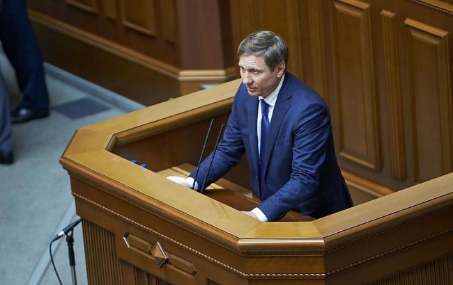 Государство должно помогать предприятиям с экомодернизацией, а не "выкручивать" им руки, - нардеп