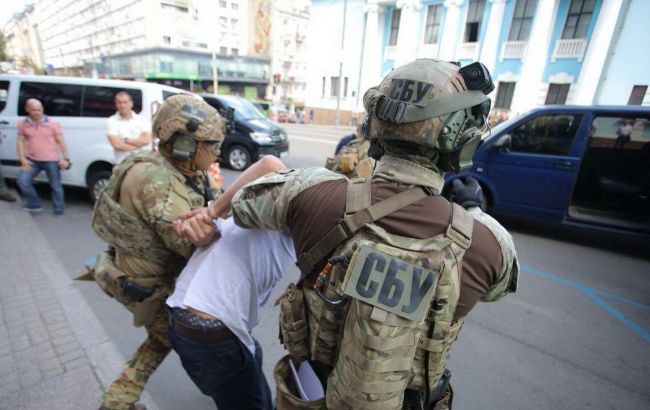 В киевском бизнес-центре ищут бомбу после задержания террориста