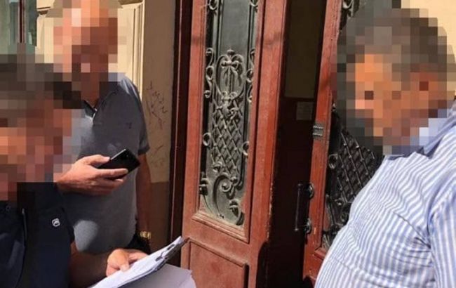 В Киеве полицейский четыре года не ходил на работу и получал зарплату. Ему грозит тюрьма