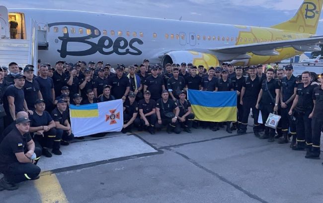 Українські рятувальники, які гасили лісові пожежі в Греції, повернулися додому