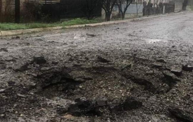 Российские военные обстреляли Кременную: есть раненые