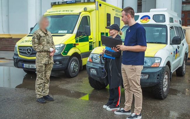 Trinity Ukraine вместе с Favbet поставили в Украину еще 2 кареты скорой помощи для фронта