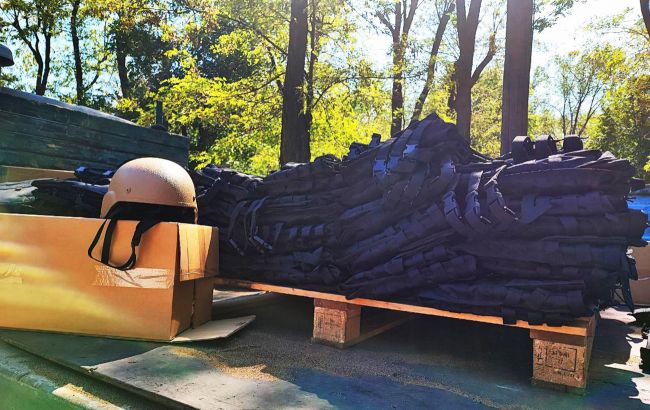 Бойцы ВСУ получили от "Метинвеста" очередную партию средств защиты