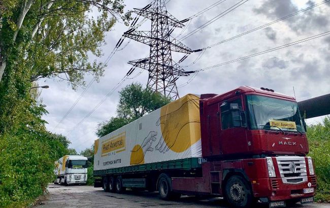 Фонд Ахметова відправляє гуманітарний вантаж до звільнених населених пунктів Донецької області