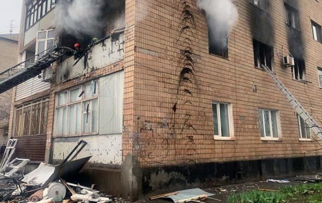 У Кривому Розі в п'ятиповерхівці стався вибух, 10 людей постраждали