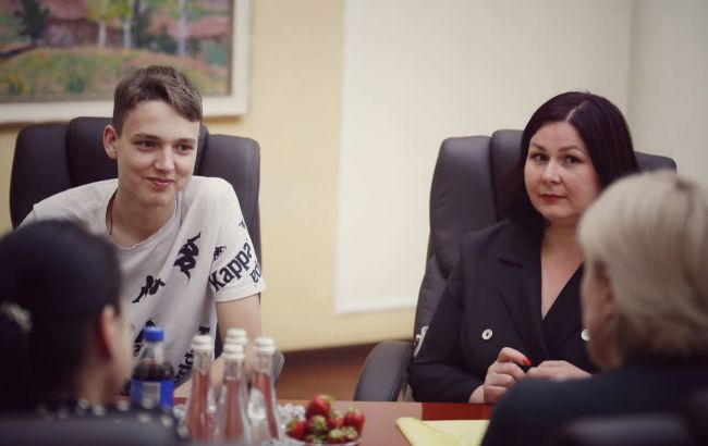 Україна повернула дитину, яку росіяни примусово депортували з Маріуполя