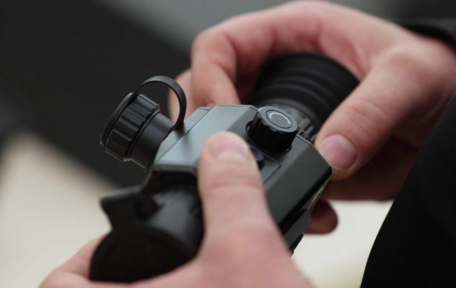 Нацполіція у Запорізької області отримала від "Сталевого фронту" сучасні тепловізійні приціли