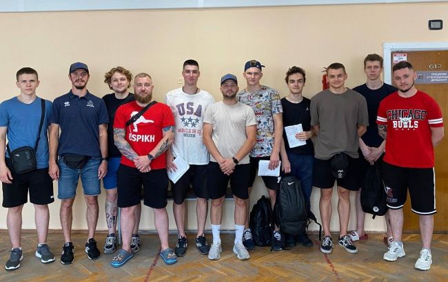 "Сокіл" із медобстеження хокеїстів розпочав підготовку до нового сезону