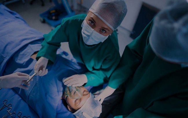 У музеї "Голоси мирних" виклали історії українських медиків до Дня медпрацівника