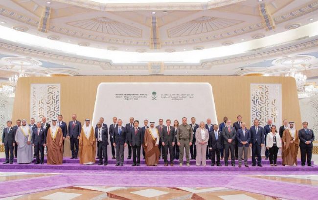 На саміті у Джидді союзників України надихнули "конструктивні" сигнали Китаю, - FT