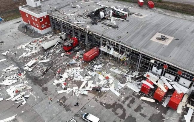 Обстріл "Нової пошти" під Харковом: поліція ідентифікувала всіх жертв