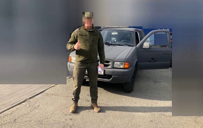 Favbet Foundation передав мобільним вогневим групам черговий позашляховик Ford Ranger