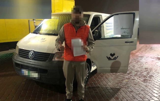 Favbet Foundation передав екіпажам БПЛА ЗСУ повнопривідний мікроавтобус