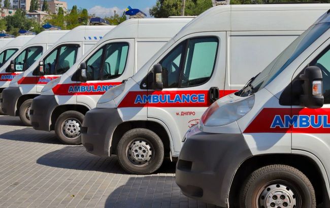 Дніпро доправив на фронт з початку війни близько 7 сотень автомобілів