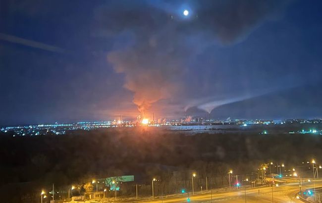 У Росії зупинився НПЗ у Самарській області після вчорашньої атаки, - ЗМІ