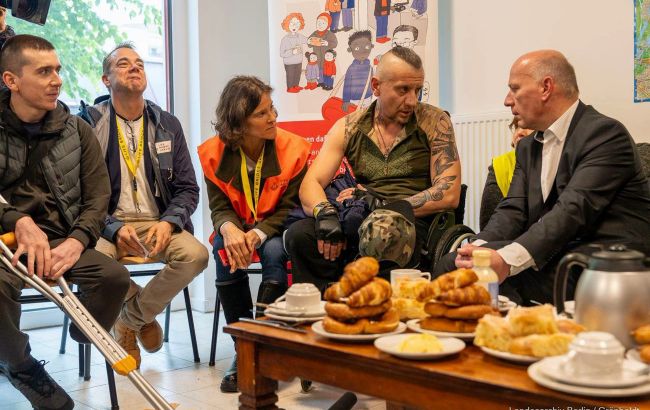 Кличко: перша група поранених бійців прибула до Берліну на протезування