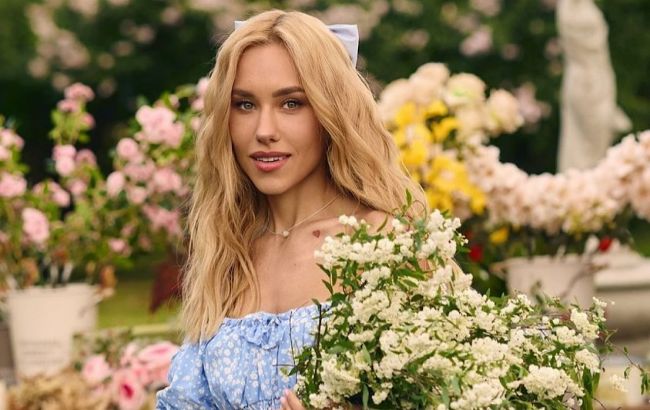 "Українська версія Бріджертонів": Даша Квіткова представила ніжну колекцію одягу