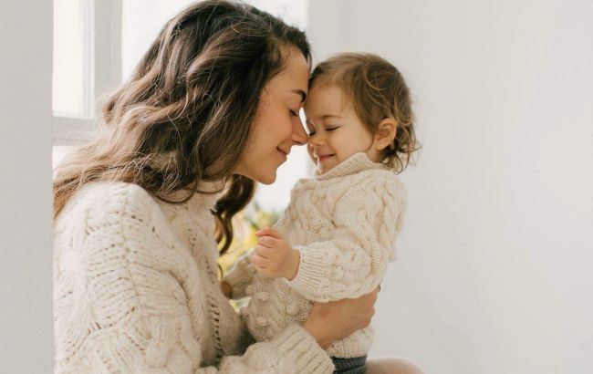 Что нужно знать об усыновлении детей во время войны: практический вебинар от Фонда Ахметова