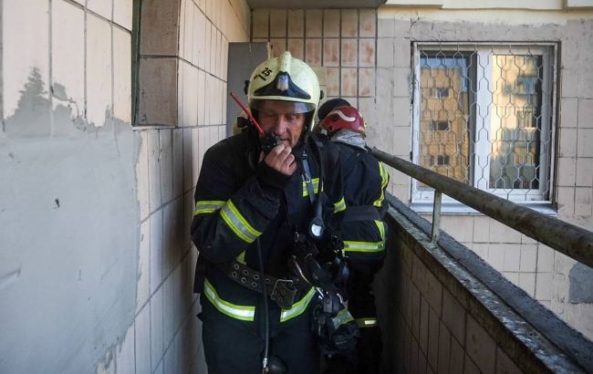 Падіння уламків ракети РФ у Києві: кількість постраждалих знову збільшилася