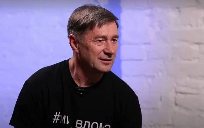 "На вистави приходили діти з недитячими очима": історія директора херсонського драмтеатру у музеї "Голоси мирних"