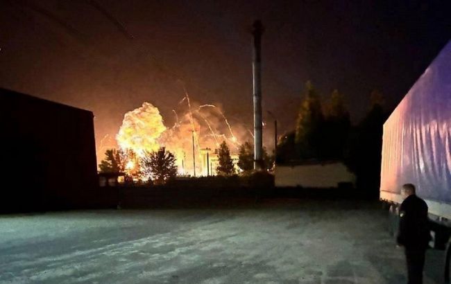 МІ-8 згорів, МІ-35 пошкоджено. У РФ заявляють про удар по військовій авіації під Брянськом