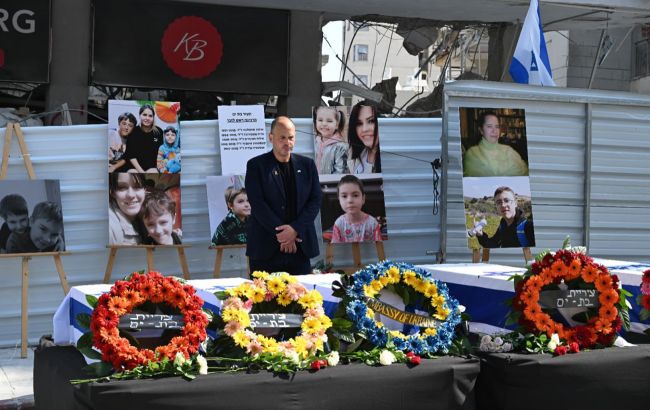 В Ізраїлі попрощалися з п&rsquo;ятьма українцями, які загинули через іранський ракетний удар (фото)