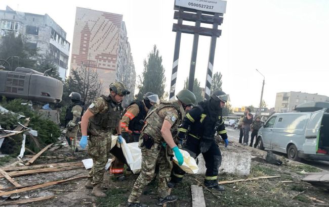 Авіаудар по Добропіллю: кількість загиблих збільшилась