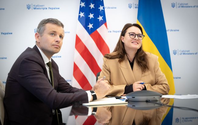 Україна і США працюють, щоб фонд з угоди про надра міг інвестувати в "оборонку"