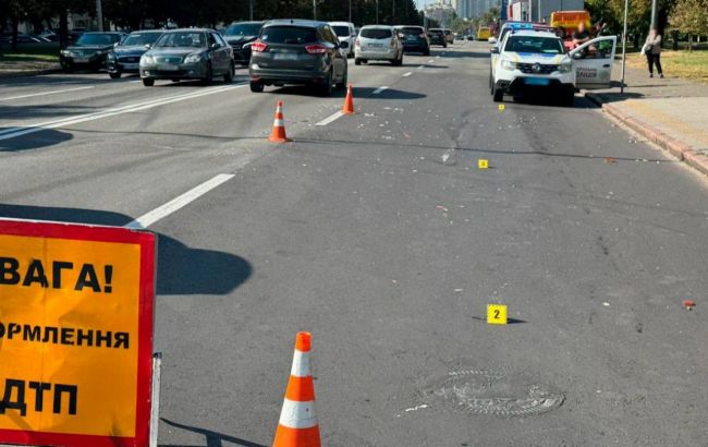 У Києві п'яна водійка на переході збила військову (фото)
