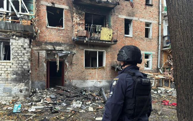 Ворог масовано атакував Ніжин: руйнівні наслідки показали на фото