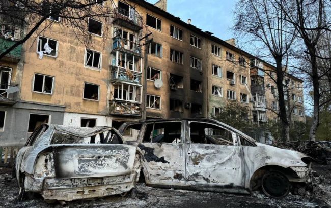 Ворожий удар по Шахтарському: кількість поранених зросла до 11 (фото)