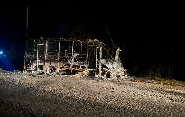 Стало відомо про першого загиблого від атаки на автобус у районі Сум