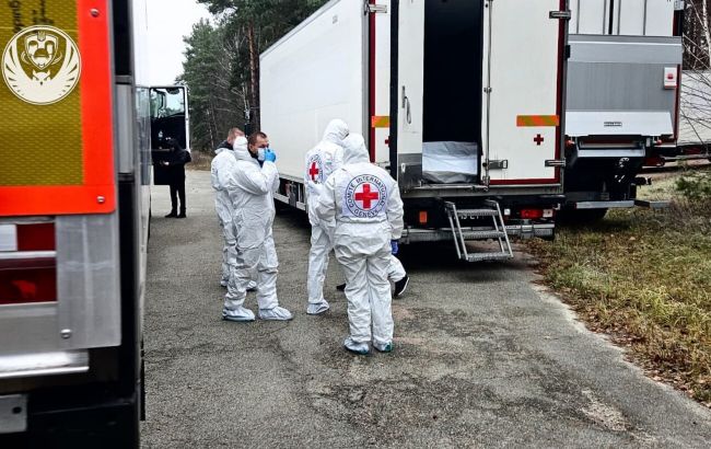 Россияне передали Украине еще 1000 тел: начали идентификацию погибших