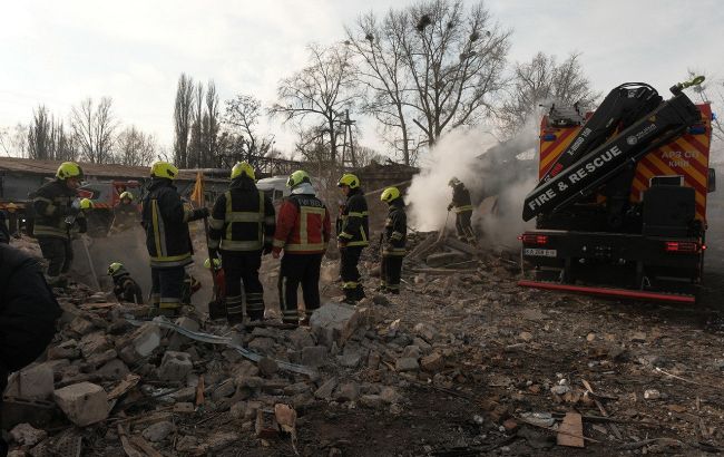 Обстріл Києва: вже 20 постраждалих, кількість жертв зростає