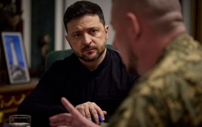 Фронтові позиції та бойові підрозділи ЗСУ будуть посилюватись, - Зеленський