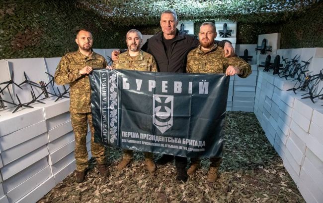 Более тысячи беспилотников для бригады "Буревій": Кличко передал помощь от Киева
