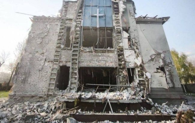 Россияне ударили по молитвенному дому в Запорожье, есть погибший и раненые