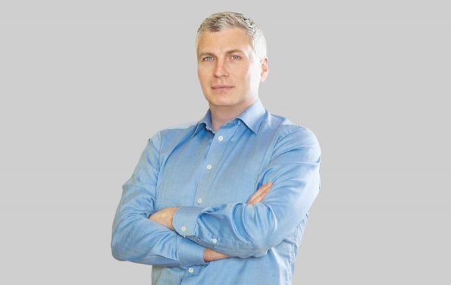 Фонд Губского привез из США уникальные эскизы украинских гербов