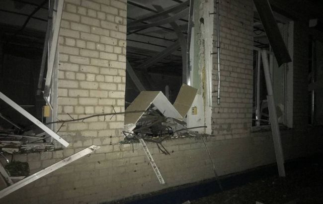 Оккупанты выпустили 10 ракет С-300 по Запорожью: в ОВА показали последствия обстрела