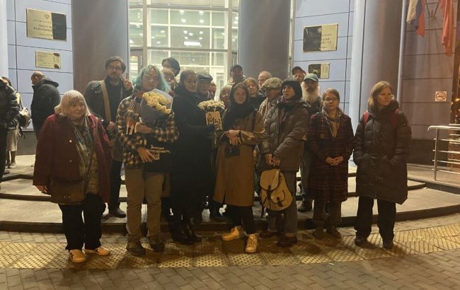 В России суд отобрал офис у Нобелевского лауреата-2022