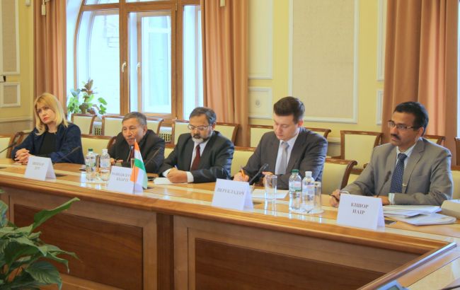 Бизнесмены Индии хотят инвестировать в альтернативную энергетику Украины