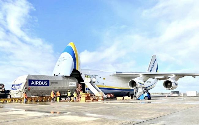 Український "Руслан" перевіз з Франції до США супутник SpaceX