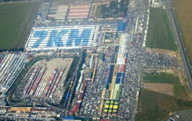 Прокуратура обыскивает одесский рынок "7 километр"