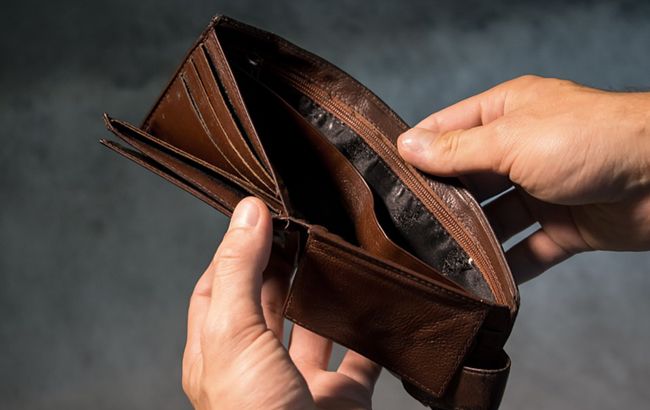 Эти вещи строго запрещено хранить в кошельке: денег там не будет