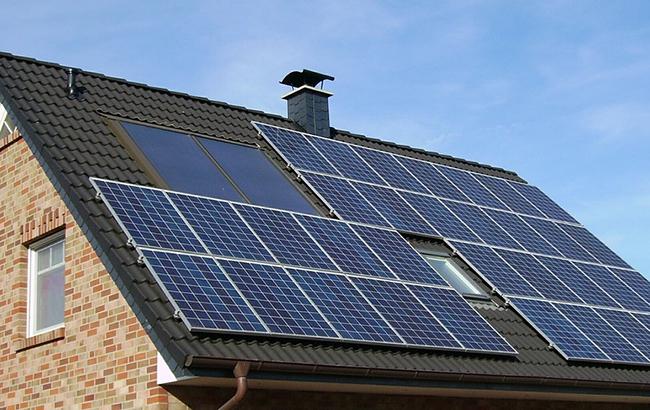 В Украине почти 2,5 тысячи семей установили солнечные электроустановки