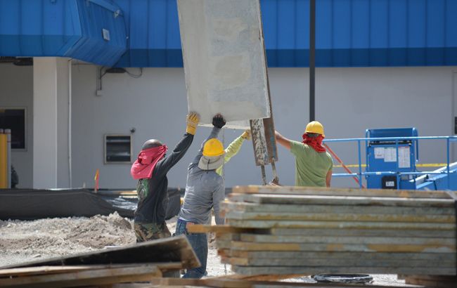 Кабмин утвердил финансирование на ремонт и строительство школ