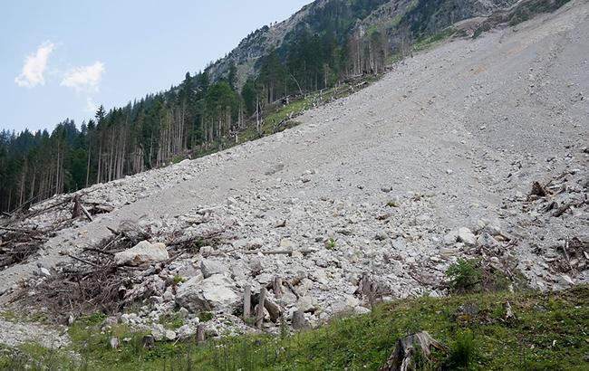 На південному заході Китаю зійшов зсув, є загиблі