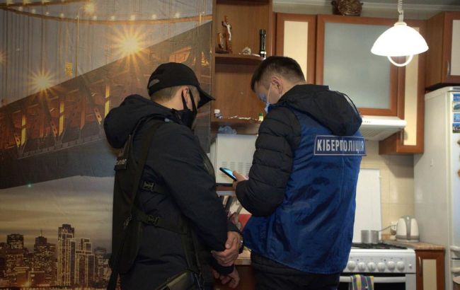 Перевыпускали SIM-карты: банда обманула граждан на 10 млн гривен